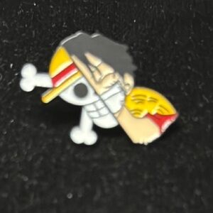 Anime Pirate Skull Pin